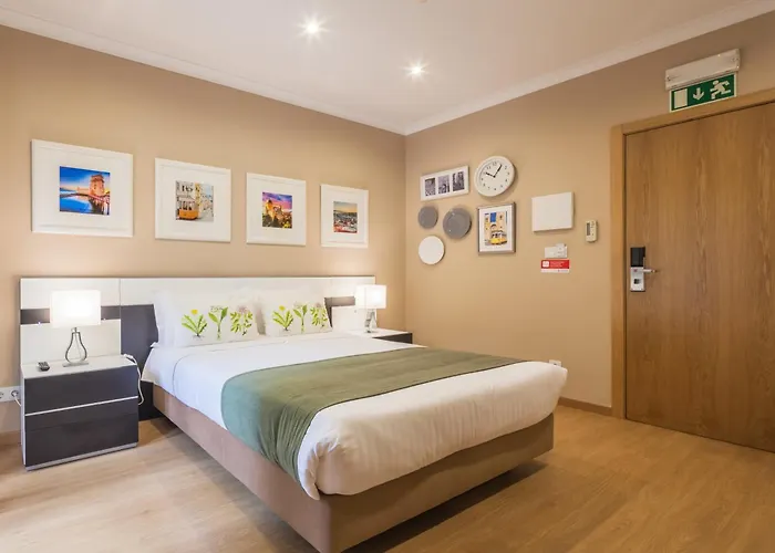 Vila Nova Guesthouse Lisbona